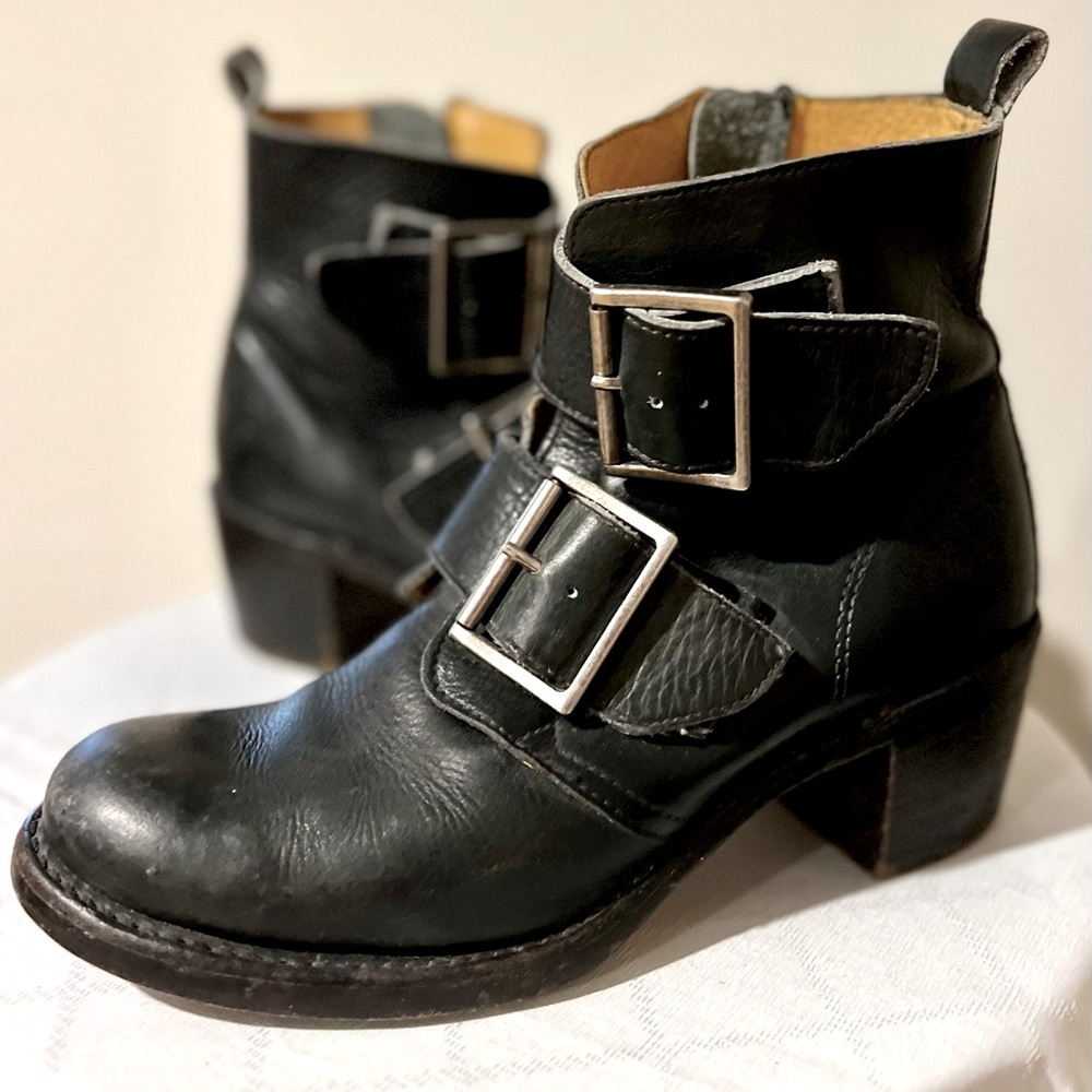 Frye Sabrina Buckle Boot